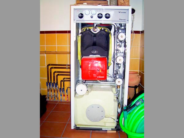 David Calefacción Saneamiento y Gas caldera